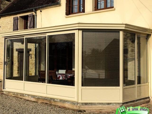 Véranda Aluminium Coloris Beige Ral1015